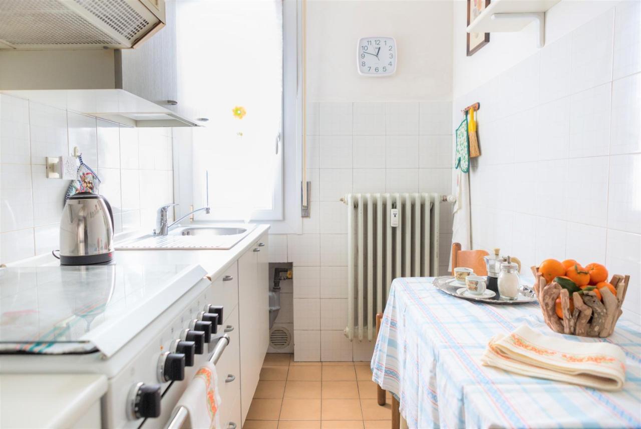 Appartement A Pochi Passi Dal Centro E Dall'Ospedale Di Parme Extérieur photo